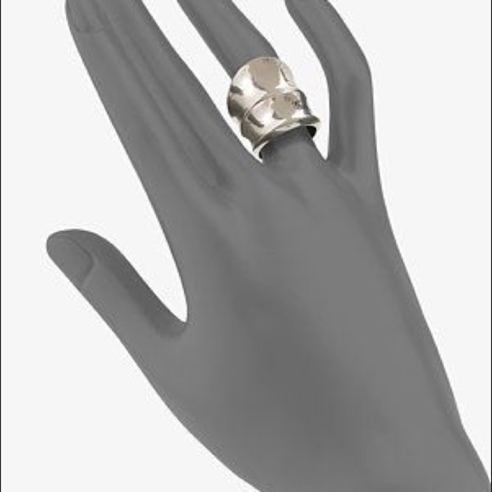 Gucci Bamboo Ring - Size 6 - Silver